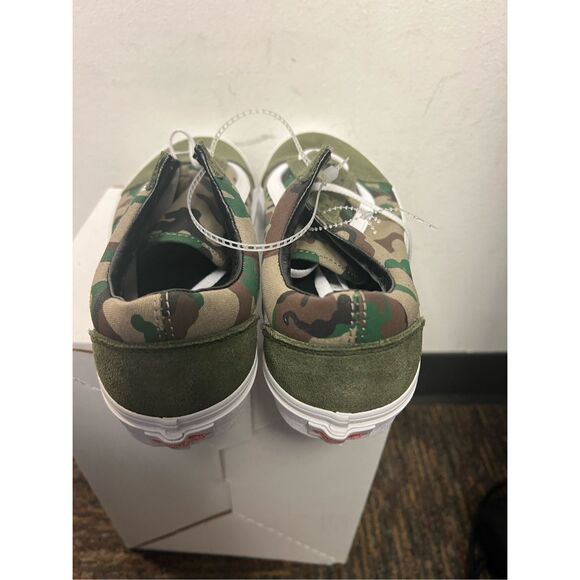 Vans Old Skool Men’s 8 Women’s 9.5 Sneakers Camo Green Suede Canvas Shoes NEW main image 4
